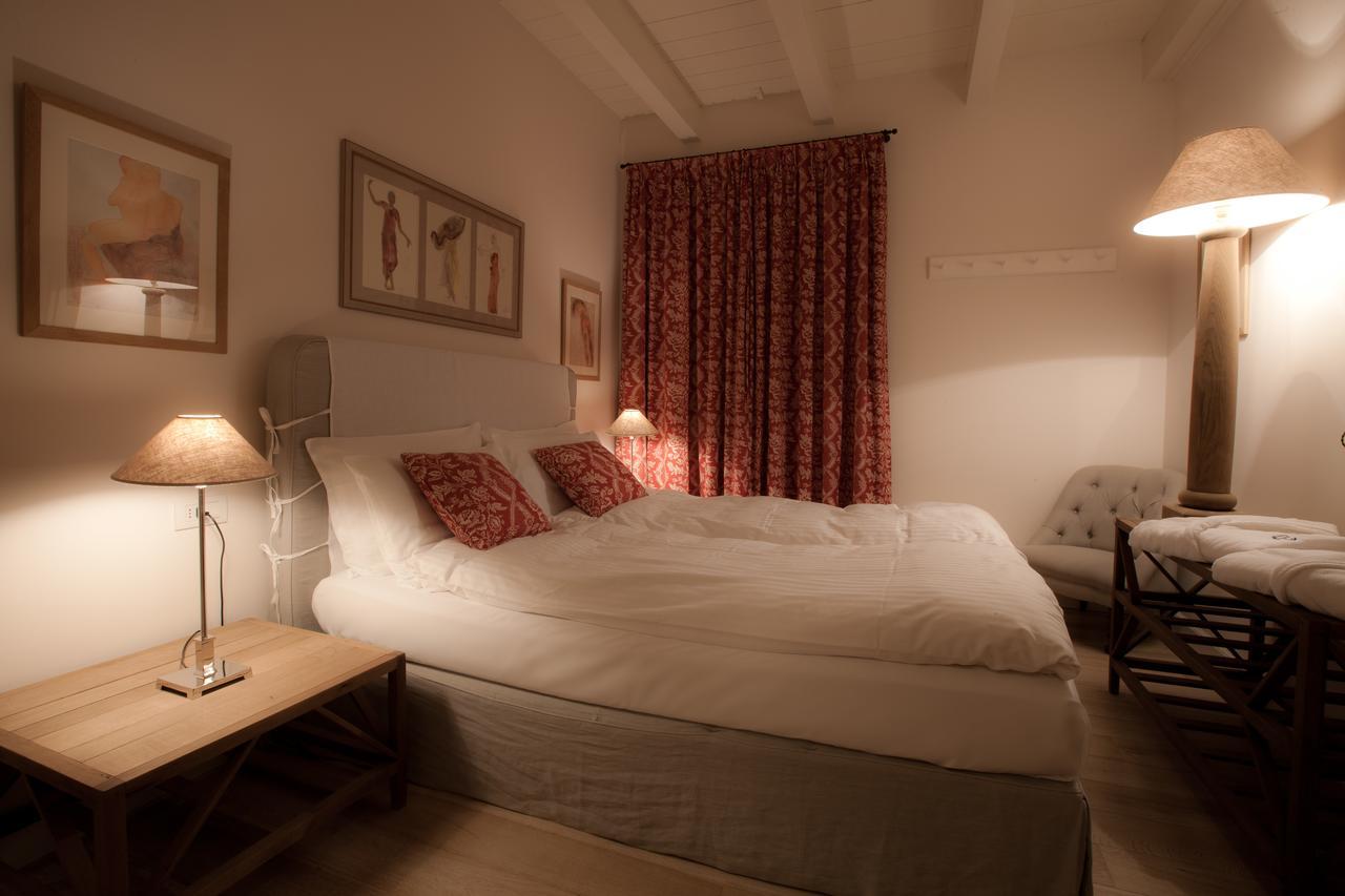 Les Fleurs Bleues Aparthotel Λιβίνιο Δωμάτιο φωτογραφία
